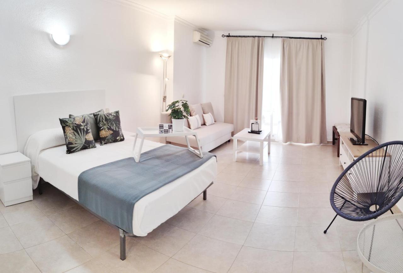 Benalbeach Casa Kito Relax 1ª Linea De Playa Benalmadena Exterior photo